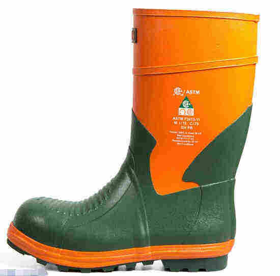 絕緣鞋為什么在電力作業(yè)時(shí)必須佩戴？