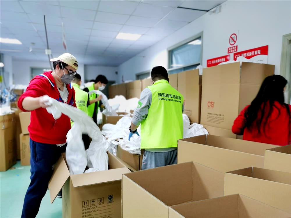 綠馬甲&ldquo;浦東青年志愿者&rdquo;，的一次晚班志愿服務(wù)