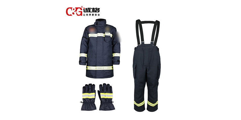 消防戰(zhàn)斗服穿戴方法、材質(zhì)及使用場景指南