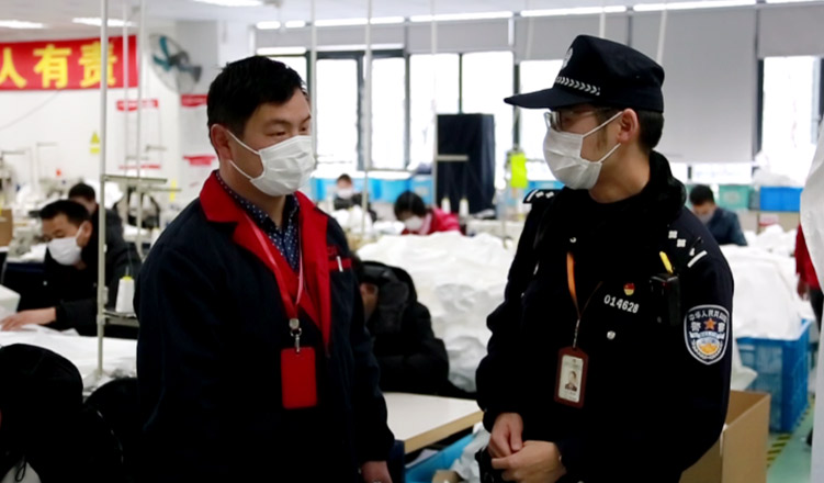 滬警方主動對接我司，保障誠格一次性防護服安全生產(chǎn)
