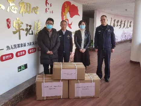 &ldquo;您護(hù)我周全 我護(hù)您安全&rdquo;誠格春節(jié)公安慰問行