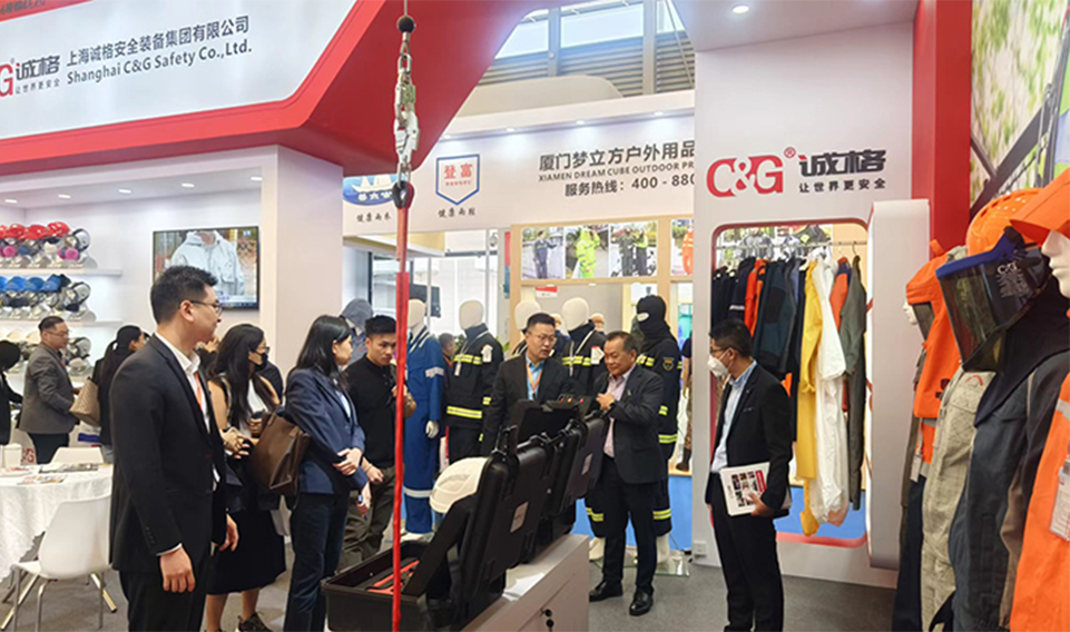 人流如潮、繁榮景象！104屆勞保展吸引萬(wàn)千觀眾共襄盛舉